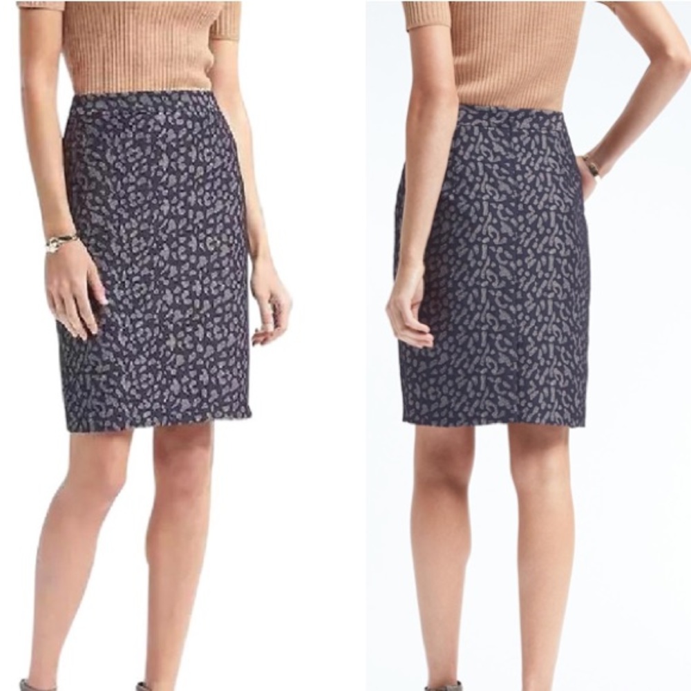 Banana Republic Patterned Pencil Skirt